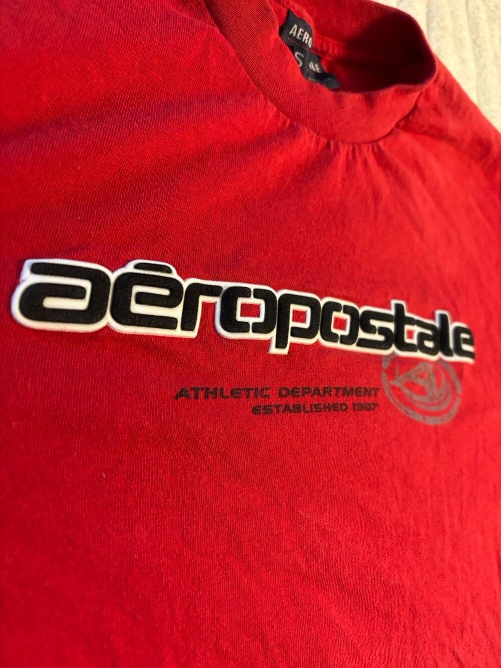 Vintage Aeropostale Y2K Tshirt Men’s Small Red Embroidered Spellout Logo Preppy